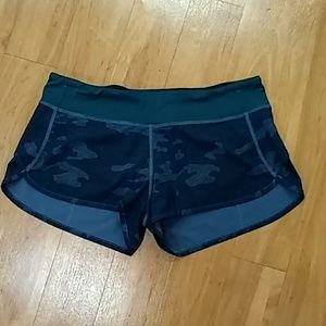 RARE Lululemon Speed Short Oil Slick Camo Blue